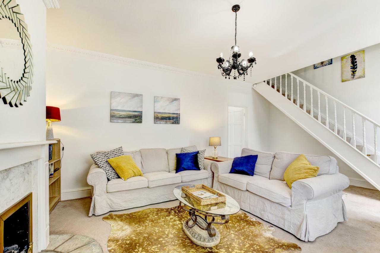 Lovely 3 Bed House In Bristol Villa Buitenkant foto