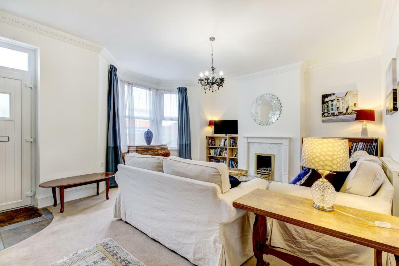 Lovely 3 Bed House In Bristol Villa Buitenkant foto